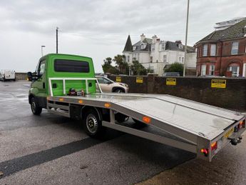 Iveco Daily 2.3D HPI 14V 35S 3450 HiMatic MWB Euro 6 (s/s) 2dr