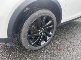 Land Rover Discovery Sport 2.0 TD4 HSE Black Auto 4WD Euro 6 (s/s) 5dr