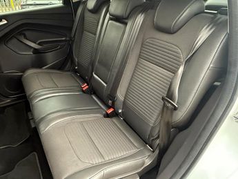 Ford Kuga 1.5T EcoBoost Titanium Auto AWD Euro 6 (s/s) 5dr