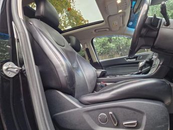 Ford Edge 2.0 TDCi Titanium Powershift AWD Euro 6 (s/s) 5dr