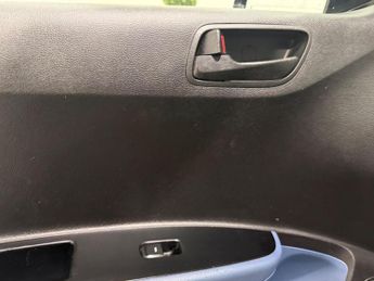 Hyundai i10 1.2 SE Auto Euro 5 5dr