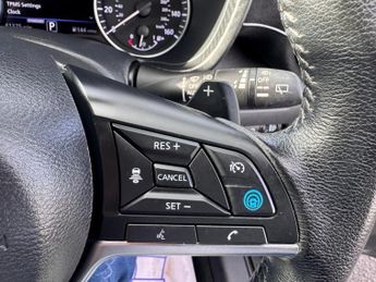 Nissan Juke 1.0 DIG-T Premiere Edition DCT Auto Euro 6 (s/s) 5dr