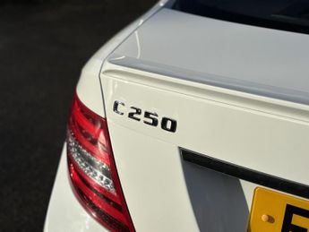 MERCEDES-BENZ C CLASS 2.1 C250 CDI AMG Sport Edition