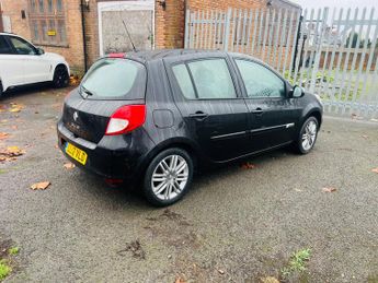 Renault Clio 1.6 VVT Dynamique TomTom Auto Euro 5 5dr