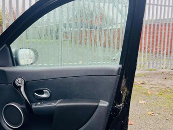 Renault Clio 1.6 VVT Dynamique TomTom Auto Euro 5 5dr