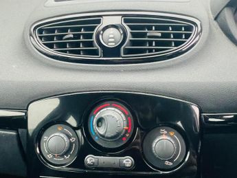 Renault Clio 1.6 VVT Dynamique TomTom Auto Euro 5 5dr