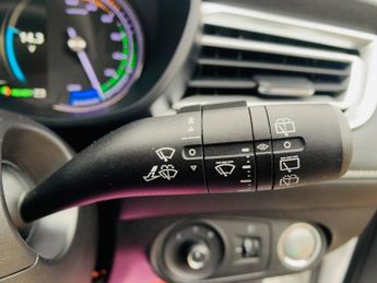 MG MG5 61.1kWh Excite Long Range Auto 5dr