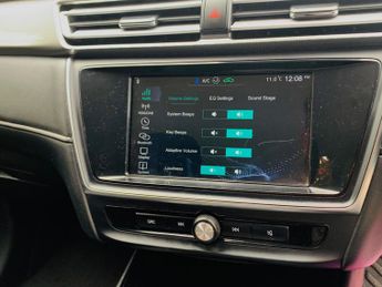 MG MG5 61.1kWh Excite Long Range Auto 5dr