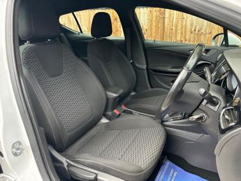 Vauxhall Astra 1.4i Turbo SRi Nav Auto Euro 6 (s/s) 5dr