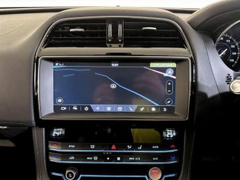 Jaguar F-PACE 2.0 D180 Prestige Auto AWD Euro 6 (s/s) 5dr