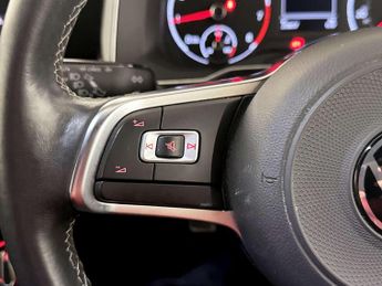 Volkswagen Polo 1.0 TSI R-Line Euro 6 (s/s) 5dr