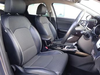 Kia XCeed 1.6 GDi 8.9kWh 3 DCT Euro 6 (s/s) 5dr