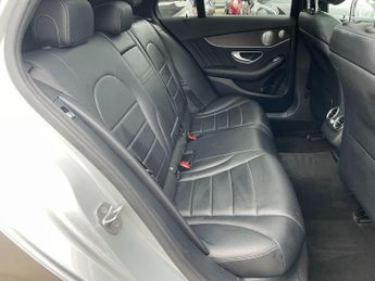 Mercedes-Benz C Class 2.1 C250d AMG Line (Premium Plus) 7G-Tronic+ Euro 6 (s/s) 5dr