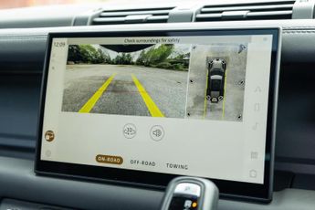 Land Rover Defender 110 3.0 D300 MHEV X-Dynamic HSE Auto 4WD Euro 6 (s/s) 5dr