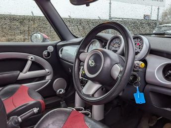 MINI Convertible 1.6 Cooper Euro 3 2dr