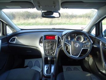 Vauxhall Astra 1.6 16v SE Auto Euro 5 5dr