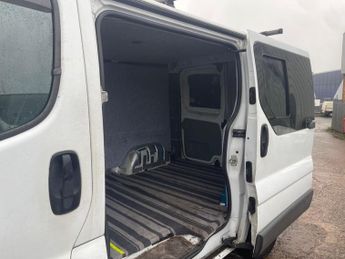 Vauxhall Vivaro 2.0 2700 CDTi FWD L1 4dr