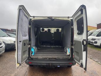 Vauxhall Vivaro 2.0 2700 CDTi FWD L1 4dr
