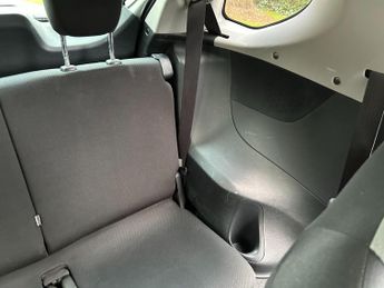 Toyota iQ 1.0 VVT-i Multidrive Euro 5 3dr