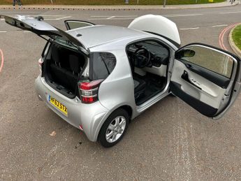 Toyota iQ 1.0 VVT-i Multidrive Euro 5 3dr