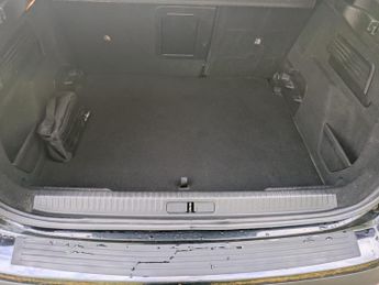 Citroen e-C4 50kWh Shine Plus Auto 5dr (7.4kW Charger)