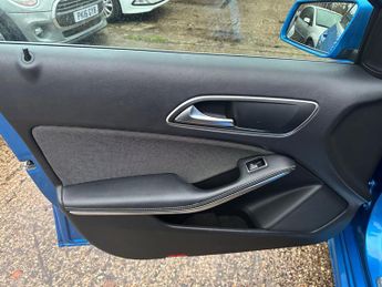 Mercedes-Benz A Class 1.5 A180 CDI SE 7G-DCT Euro 5 (s/s) 5dr