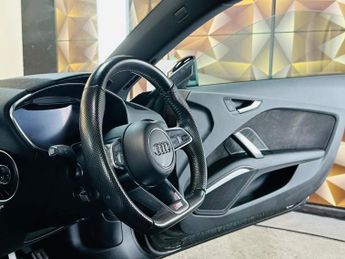 Audi TT 2.0 TFSI Black Edition S Tronic quattro Euro 6 (s/s) 3dr