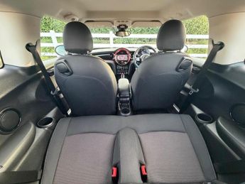 MINI Hatch 1.5 Cooper Classic Steptronic Euro 6 (s/s) 3dr