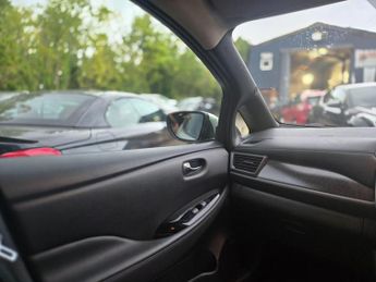 Nissan Leaf 40kWh Tekna Auto 5dr