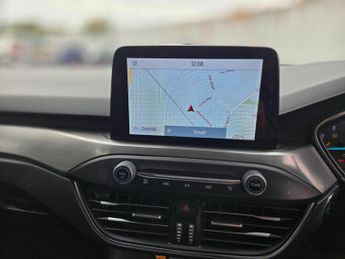 Ford Focus 1.0T EcoBoost Titanium Auto Euro 6 (s/s) 5dr