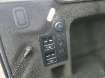 Land Rover Discovery 2.0 SD4 HSE Auto 4WD Euro 6 (s/s) 5dr