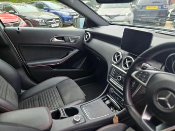 Mercedes-Benz A Class 2.1 A200d AMG Line (Premium Plus) 7G-DCT Euro 6 (s/s) 5dr