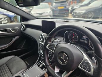 Mercedes-Benz A Class 2.1 A200d AMG Line (Premium Plus) 7G-DCT Euro 6 (s/s) 5dr