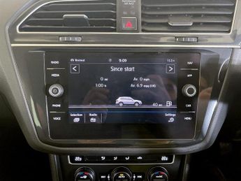 Volkswagen Tiguan 2.0 TDI SE Navigation 4Motion Euro 6 (s/s) 5dr