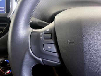 Peugeot 2008 1.2 PureTech Signature Euro 6 (s/s) 5dr