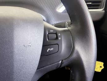 Peugeot 2008 1.2 PureTech Signature Euro 6 (s/s) 5dr