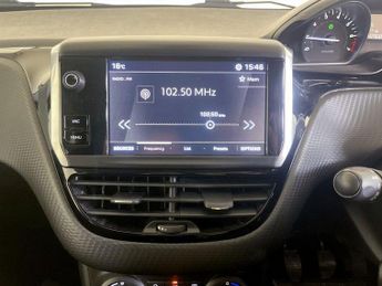 Peugeot 2008 1.2 PureTech Signature Euro 6 (s/s) 5dr