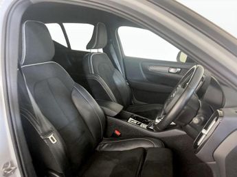 Volvo XC40 1.5h T4 Recharge 10.7kWh R-Design Auto Euro 6 (s/s) 5dr