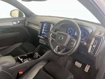Volvo XC40 1.5h T4 Recharge 10.7kWh R-Design Auto Euro 6 (s/s) 5dr