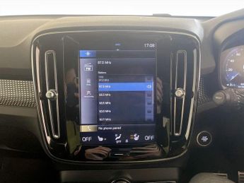 Volvo XC40 1.5h T4 Recharge 10.7kWh R-Design Auto Euro 6 (s/s) 5dr