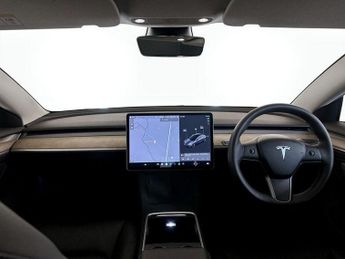 Tesla Model 3 Standard Range Plus Auto RWD 4dr
