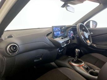 Nissan Juke 1.0 DIG-T N-Connecta Euro 6 (s/s) 5dr