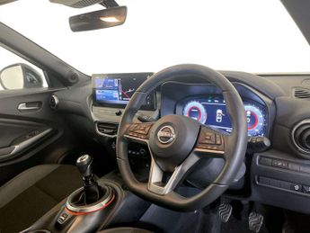 Nissan Juke 1.0 DIG-T N-Connecta Euro 6 (s/s) 5dr