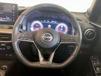 Nissan Juke 1.0 DIG-T N-Connecta Euro 6 (s/s) 5dr