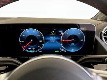 Mercedes-Benz EQA EQA 350 66.5kWh AMG Line Auto 4MATIC 5dr