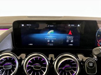 Mercedes-Benz EQA EQA 350 66.5kWh AMG Line Auto 4MATIC 5dr