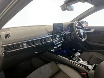 Audi A4 Avant 2.0 TFSI 40 Black Edition S Tronic Euro 6 (s/s) 5dr