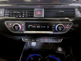 Audi A4 Avant 2.0 TFSI 40 Black Edition S Tronic Euro 6 (s/s) 5dr