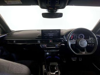 Audi A4 Avant 2.0 TFSI 40 Black Edition S Tronic Euro 6 (s/s) 5dr