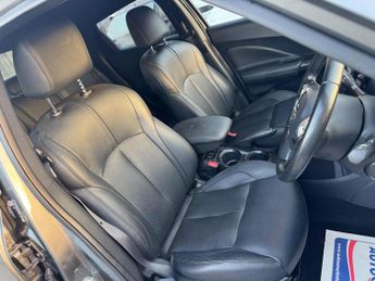 Nissan Juke 1.6 Tekna XTRON Euro 6 5dr